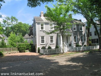 103 Main Street Town