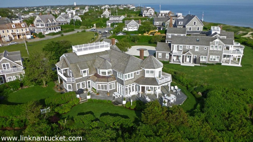 17 Lincoln Avenue Nantucket Image