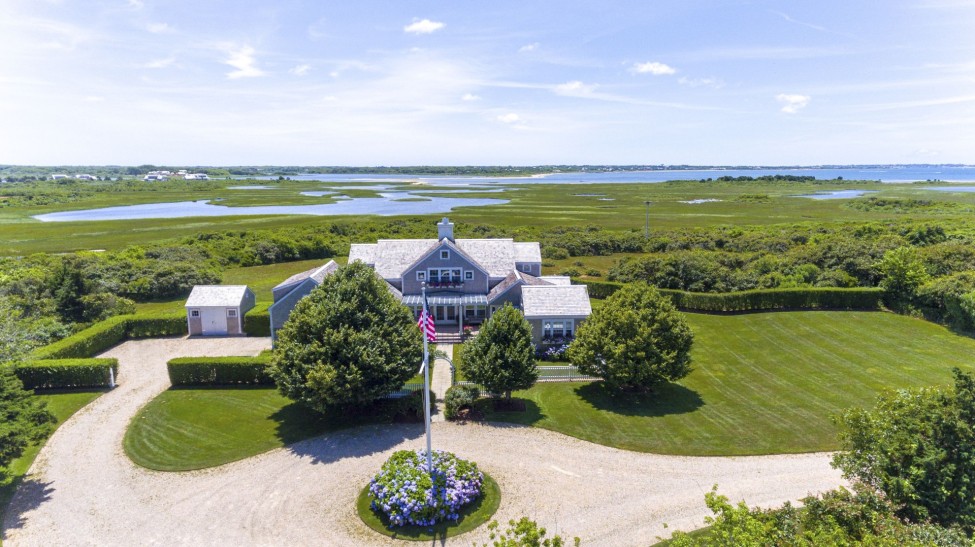 7 Weetamo Road Nantucket Image