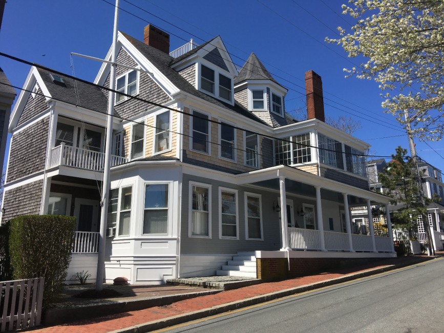 8 Cliff Road # B Nantucket Image