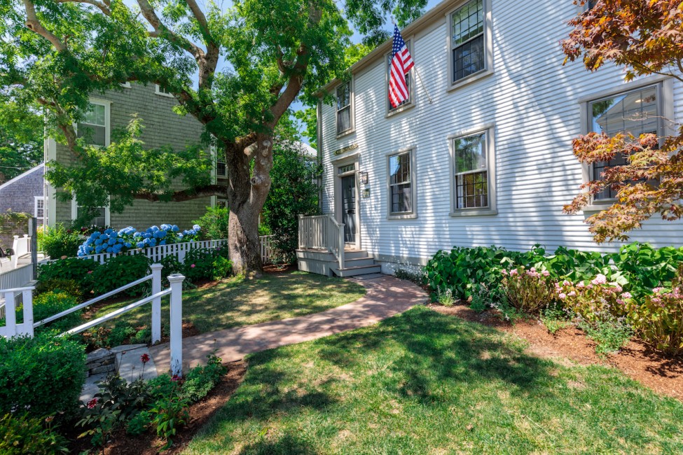21.5 Hussey Street Nantucket Image