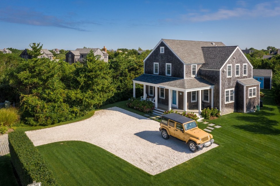 128 1/2 Somerset Road Nantucket Image