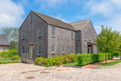 3 Yawkey Way Mid Island