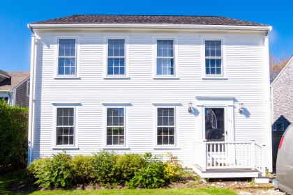 91 Goldfinch Drive Naushop