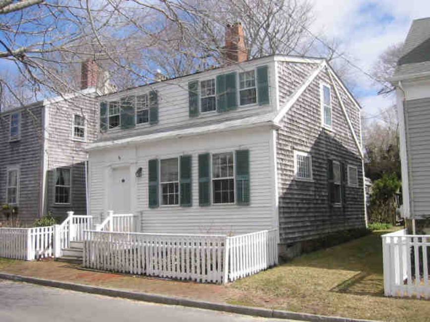 9 Lily Street Nantucket Image