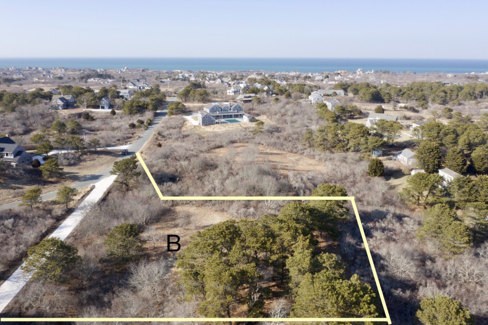 20B Bishops Rise Nantucket Image