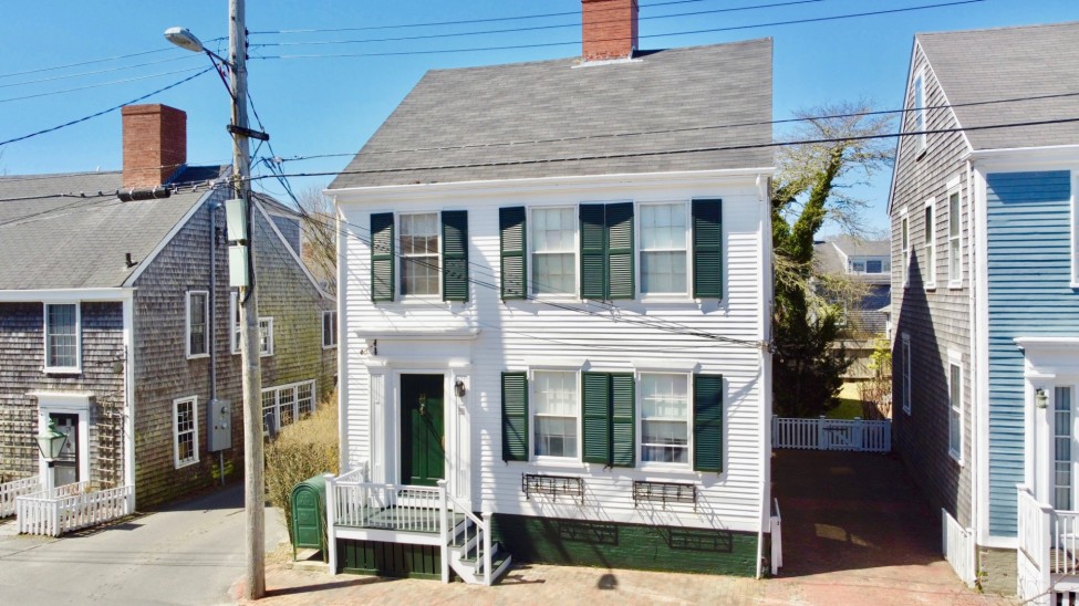 27 & 29 Fair Street, 10 Hussey Street & 31 India Street Nantucket Image
