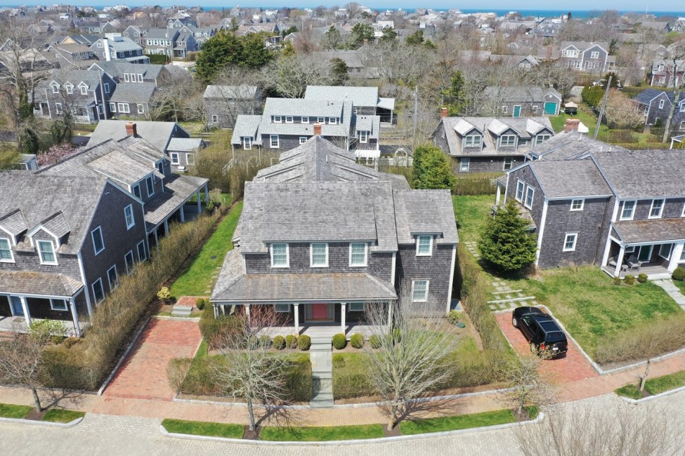 8 Gingy Lane Nantucket Image
