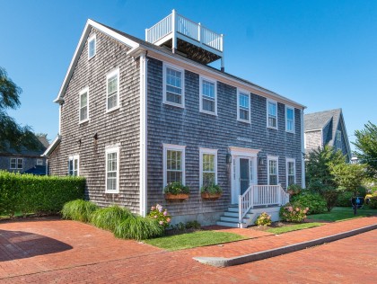 3 Dolphin Court Brant Point