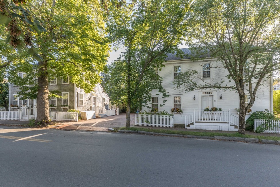 45 Pleasant Street Nantucket Image