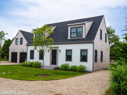 2 Nautilus Lane Mid Island