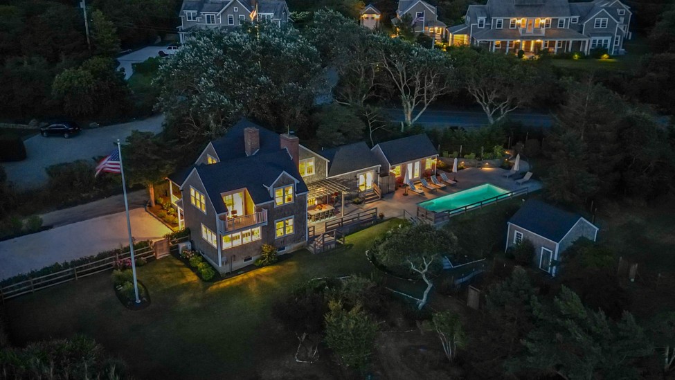 26 Monomoy Road Nantucket Image