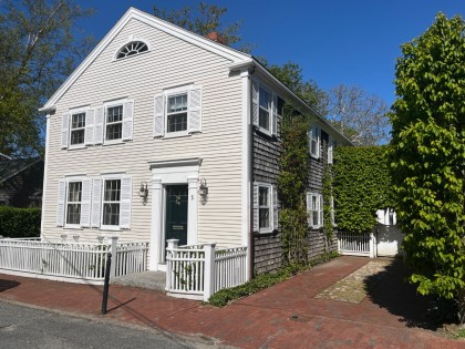 3 Howard Street Town