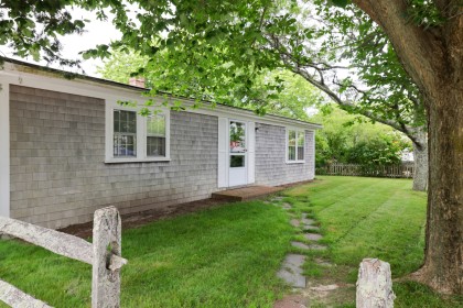 25 Hooper Farm Road Mid Island