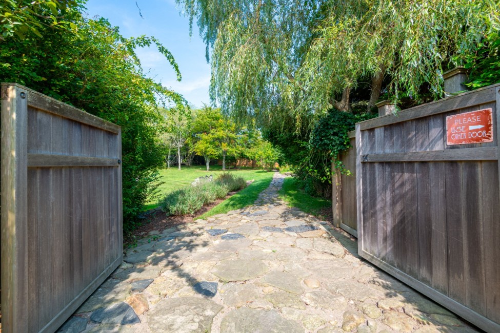 54 & 56 Meadow View Drive Nantucket Image