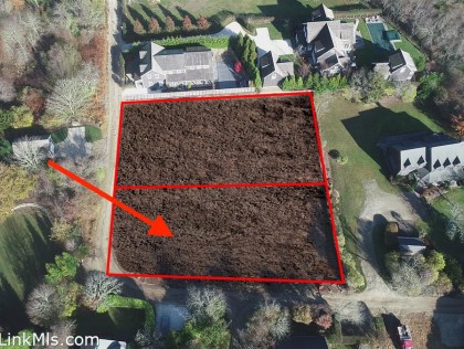 15 Pilgrim Road West of Town