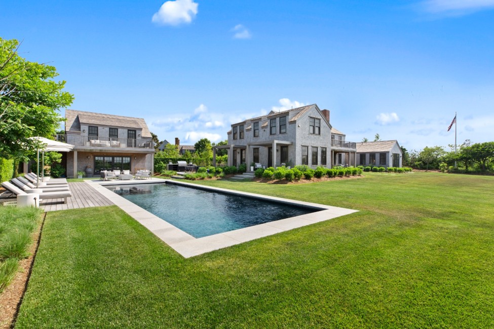 218 Cliff Road Nantucket Image