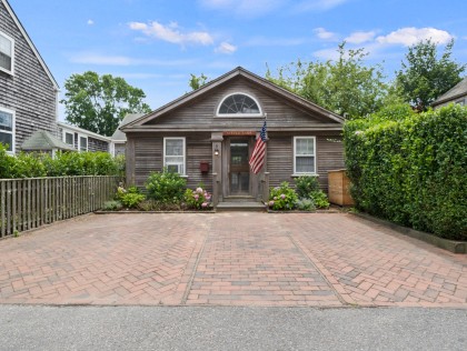8B Lyon Street Town