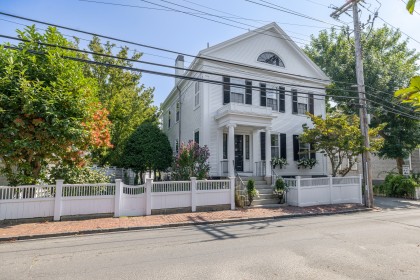 54 Orange Street Town