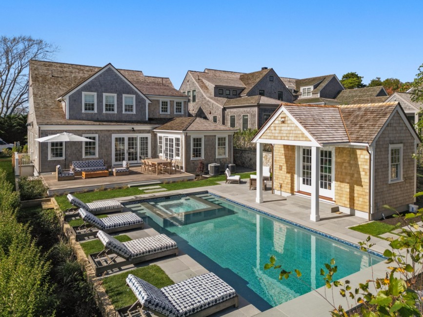 6 Red Mill Lane Nantucket Image
