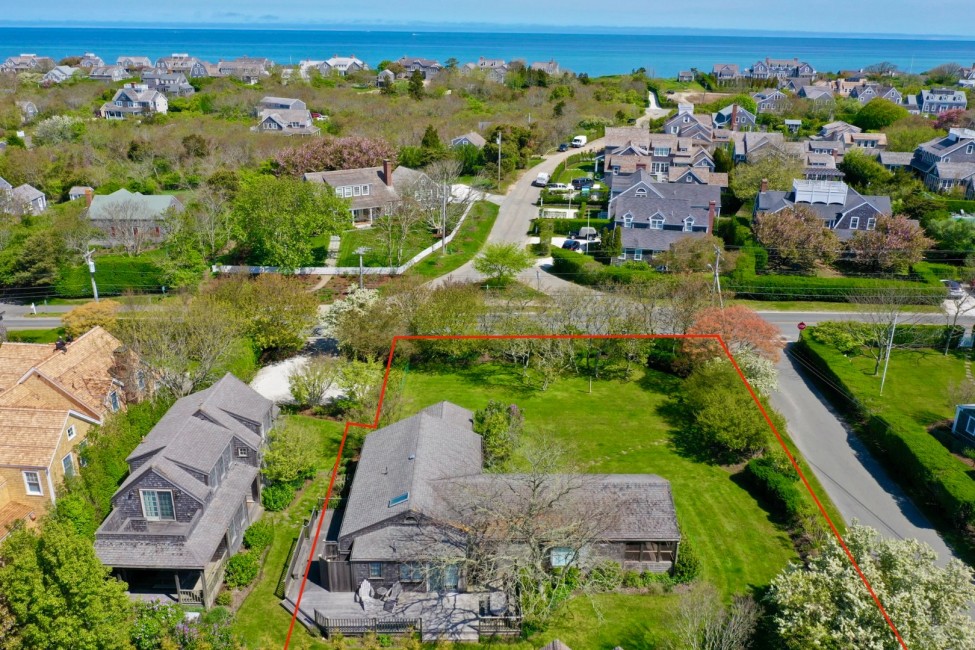 78 Cliff Road Nantucket Image