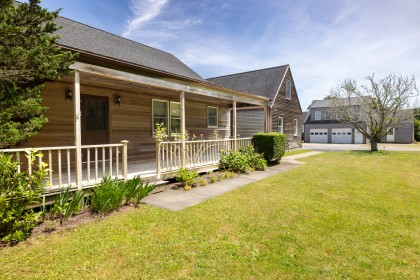 11 Pine Crest Drive Mid Island