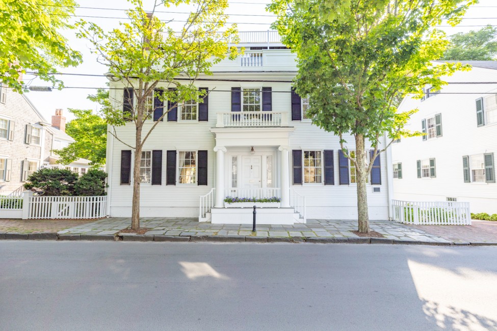 7 Pleasant Street Nantucket Image