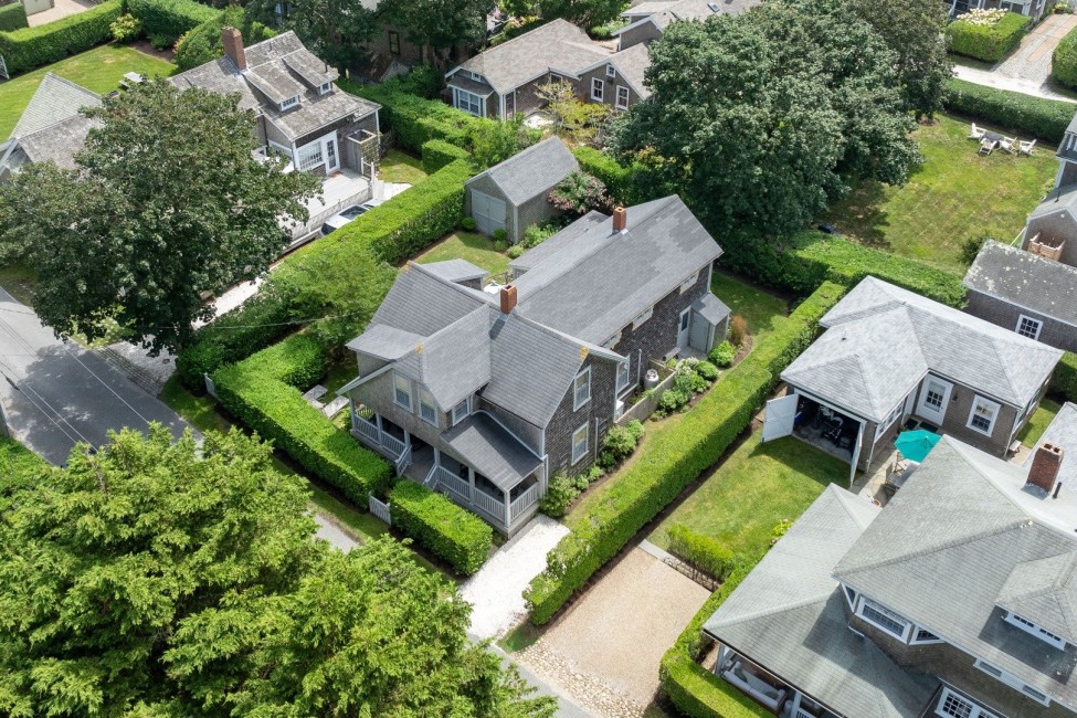 12 Cottage Avenue Nantucket Image