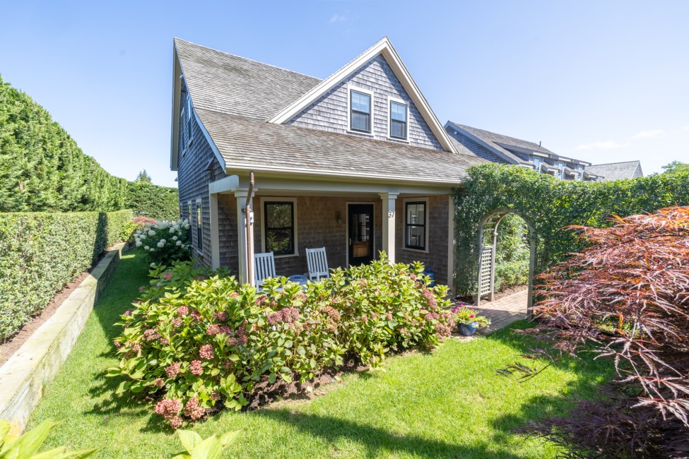 37 Vestal Street Nantucket Image