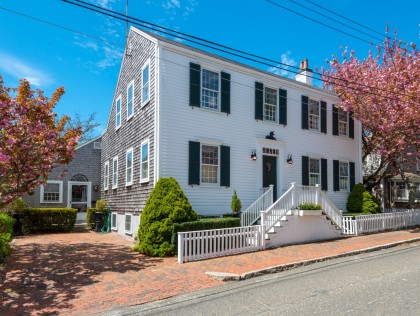 25C Pine Street Town