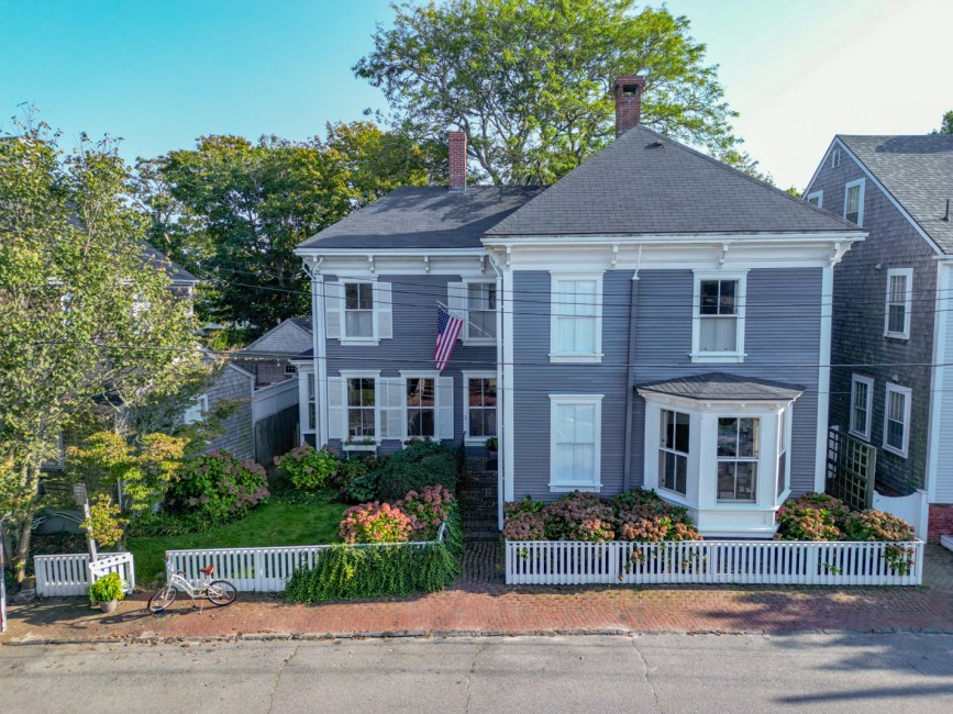 2 Summer Street Nantucket Image