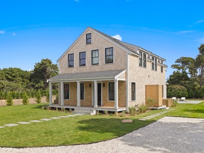 13R Evergreen Way Mid Island