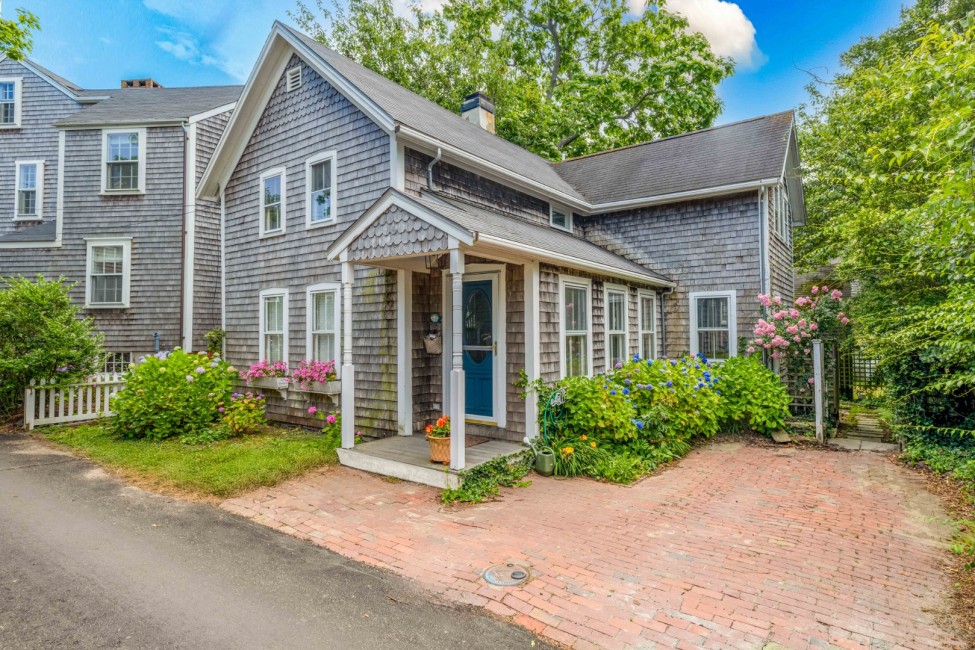 14 Lyon Street Nantucket Image