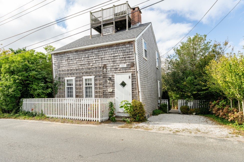 5 Cherry Street Nantucket Image