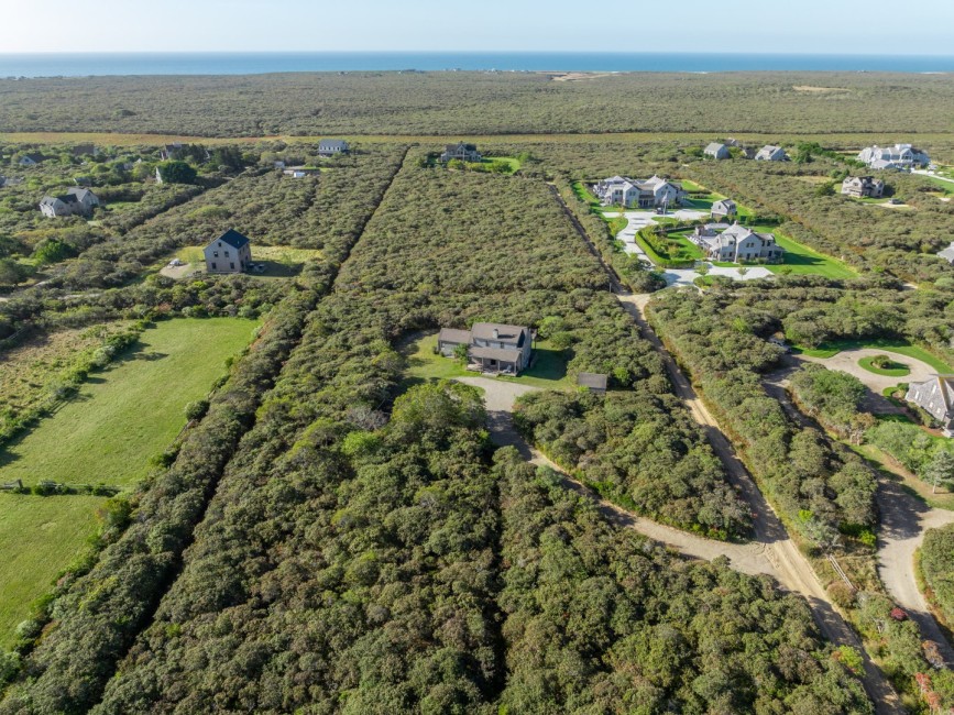 12 1/2 Ipswich Street Nantucket Image