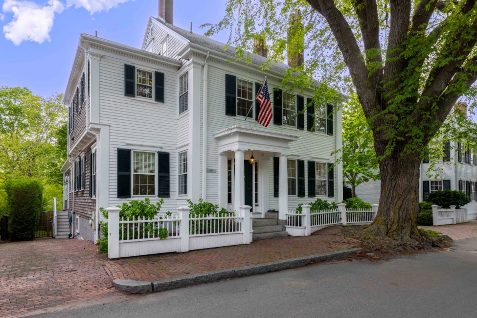 9 Pleasant Street Nantucket Image