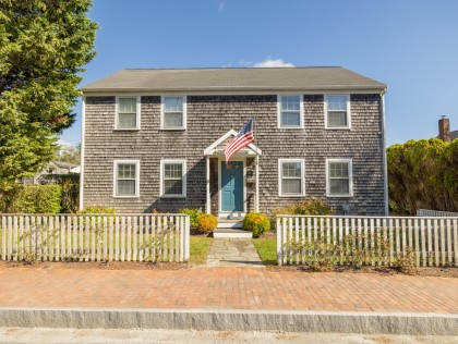 16 Atlantic Avenue Town