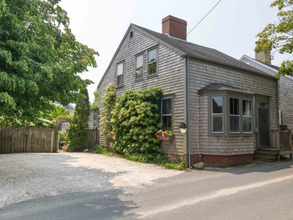2 York Street Town