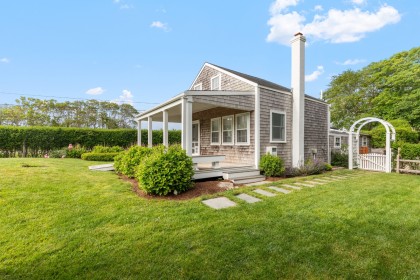 1 McGarveys Way Sconset