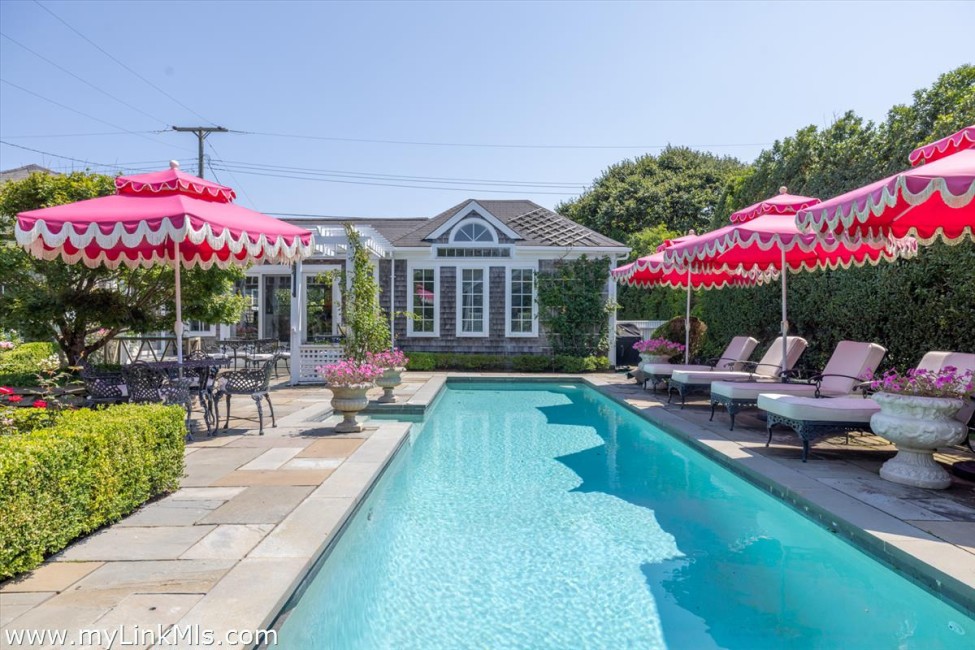 72 Baxter Road Nantucket Image