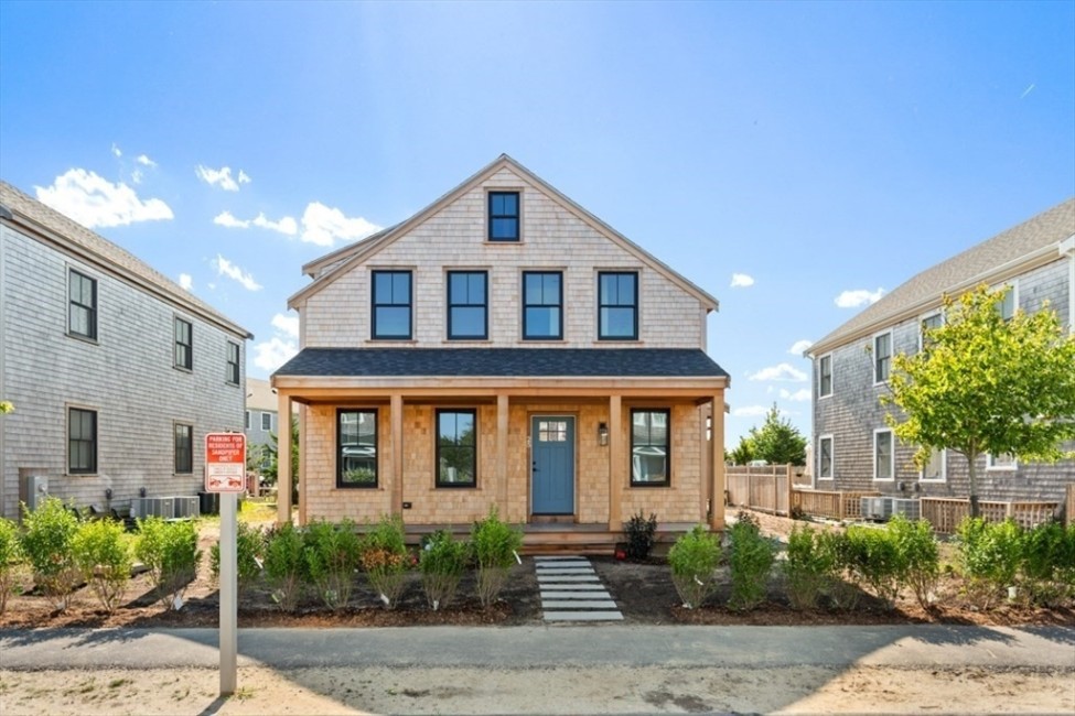 25 Beach Grass Road Nantucket Image