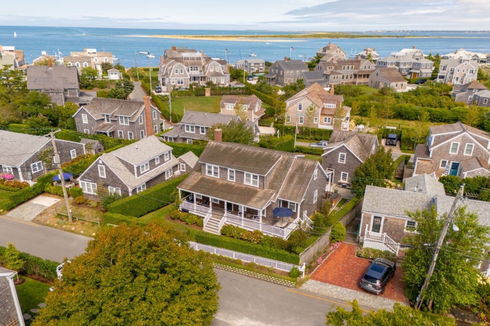 29 Walsh Street Nantucket Image
