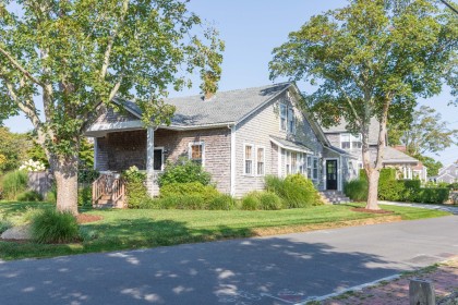 1 Grove Lane Town