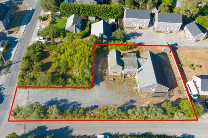 5 Miacomet Avenue Mid Island