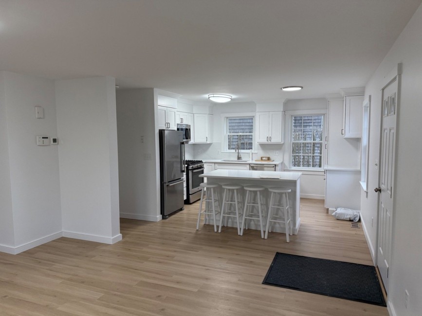  106 Old South Road Unit B Image 9
                                    