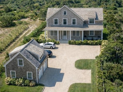 74 Madaket Road West of Town