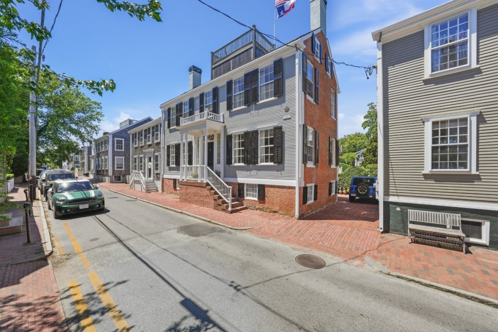  19 India Street Image 2
                                    
