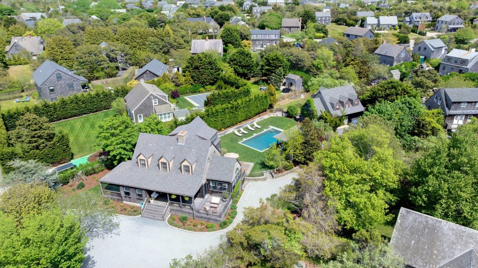  21 Equator Drive Image 3
                                    