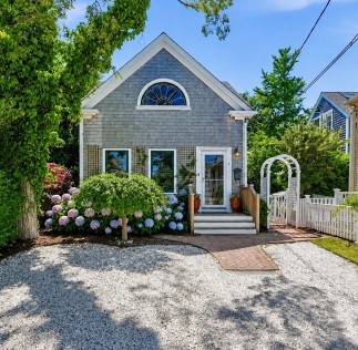 3 Cottage Court Town