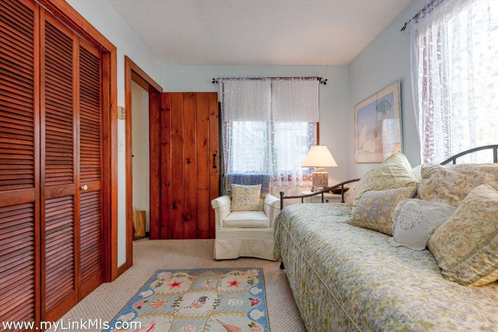  7 Oak Hollow Lane Image 26
                                    